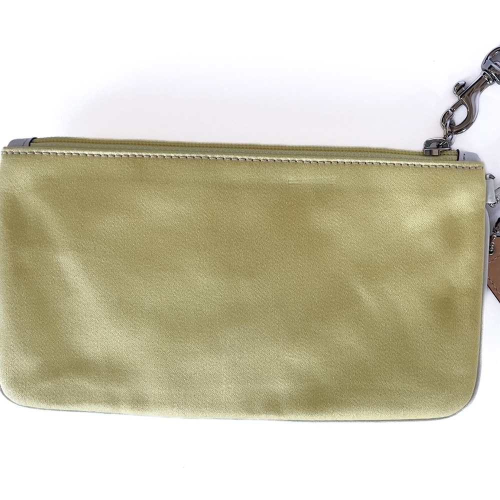 Coach wristlet lemon yellow nwt - Picture 5 of 9